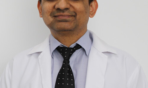 Diabetes specialist Dubai - male doctor in white coat with stethoscope